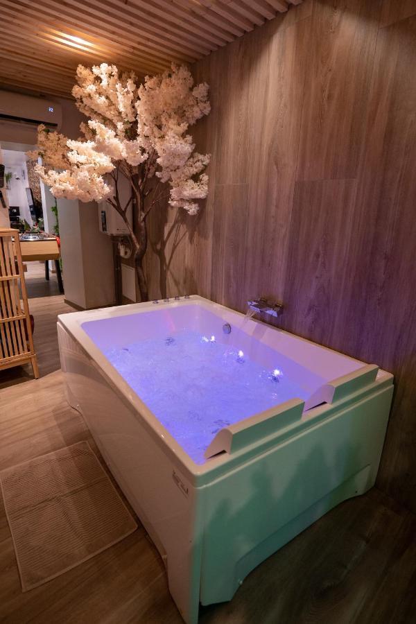 Capsule Thailande I Sauna I Balneo I Console I Jeux En Bois I Cinema I Cour Interieure Trith-Saint-Leger Kültér fotó