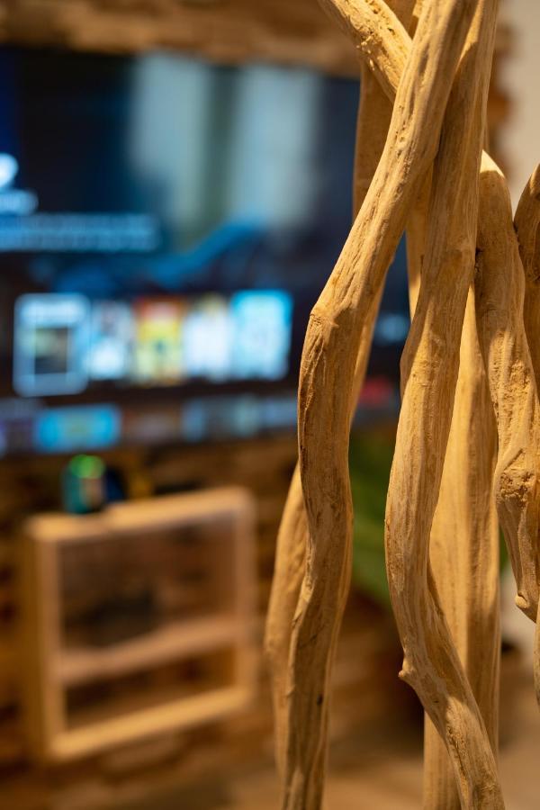 Capsule Thailande I Sauna I Balneo I Console I Jeux En Bois I Cinema I Cour Interieure Trith-Saint-Leger Kültér fotó
