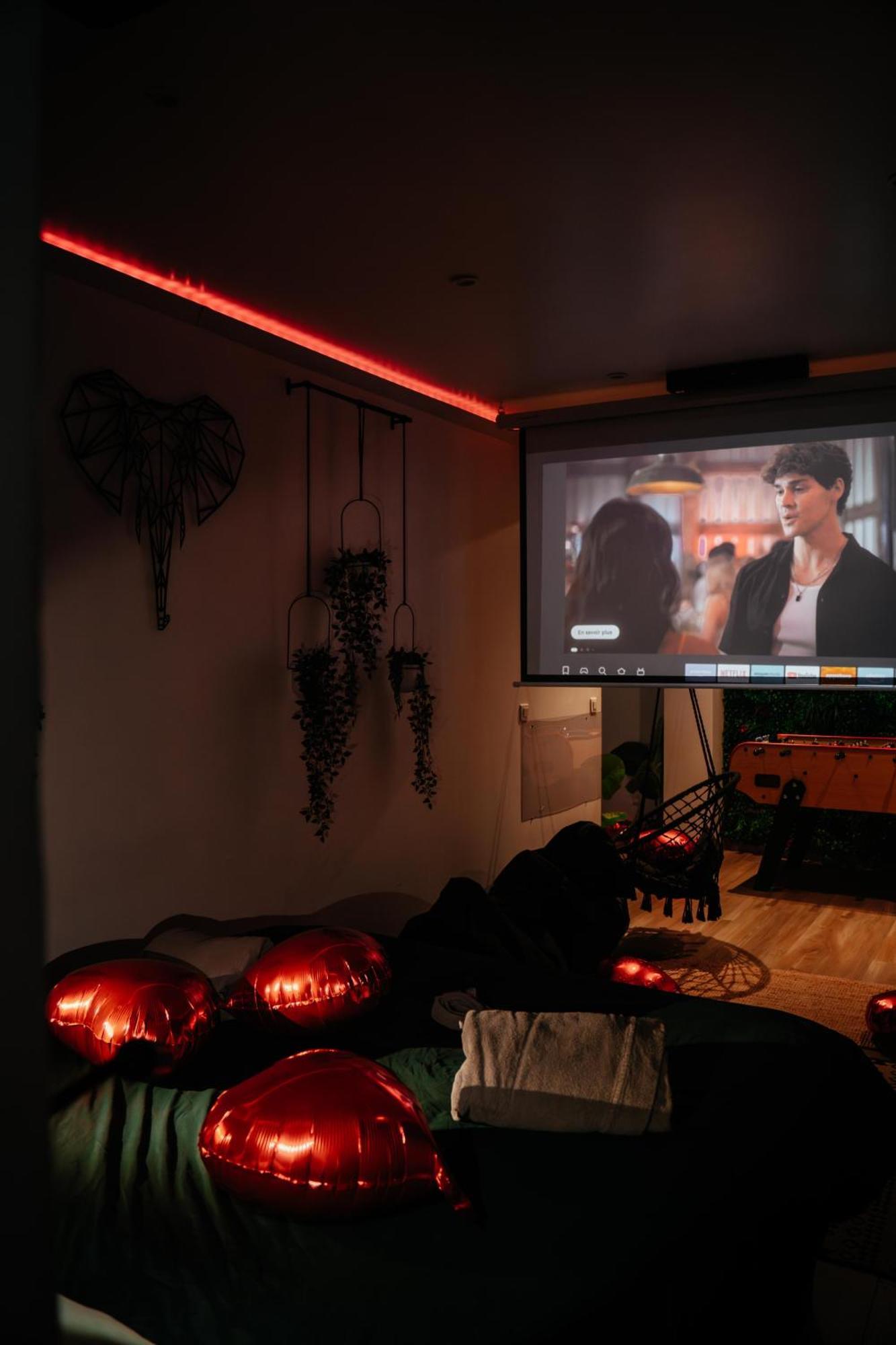 Capsule Thailande I Sauna I Balneo I Console I Jeux En Bois I Cinema I Cour Interieure Trith-Saint-Leger Kültér fotó